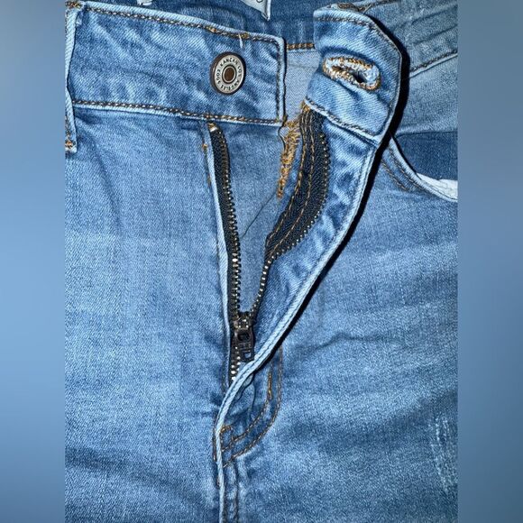 Kancan light wash midrise Denim Distressed Women Shorts size 9/28 #713 - Picture 6 of 8